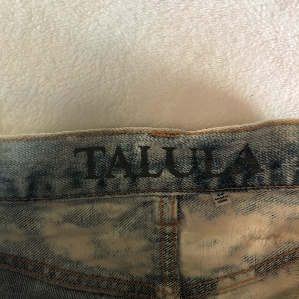 Talula bleached shorts - Picture 3 of 3